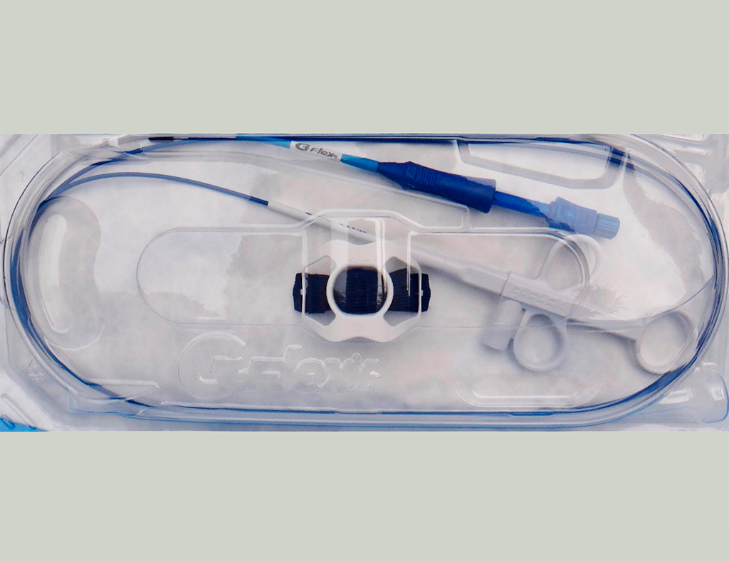 Instrumental kit for extraction of intragastric balloons